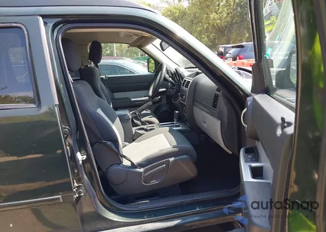 2010 Dodge Nitro Sxt from USA, damaged, VIN 1D4PU5GK8AW126552